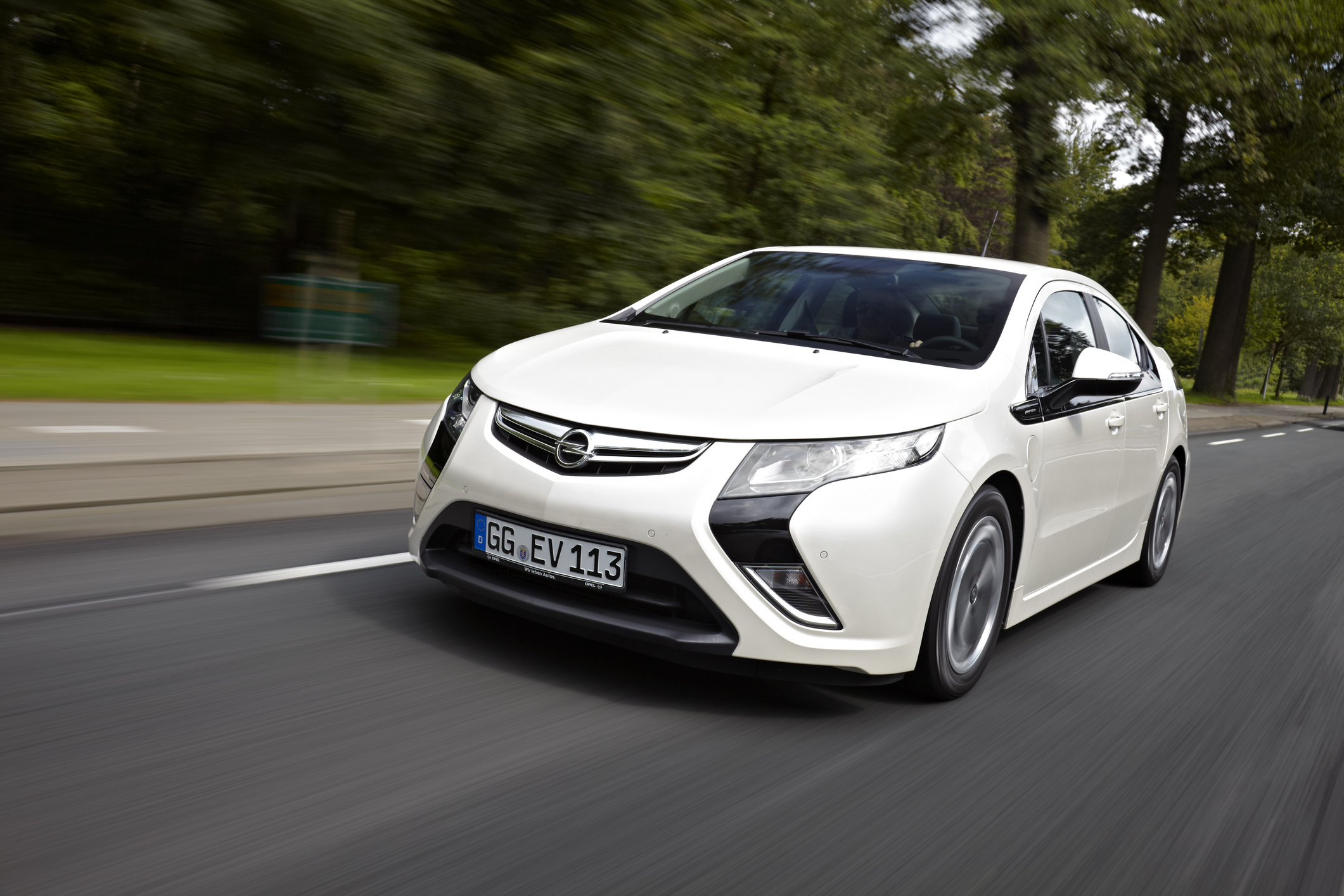 opel ampera